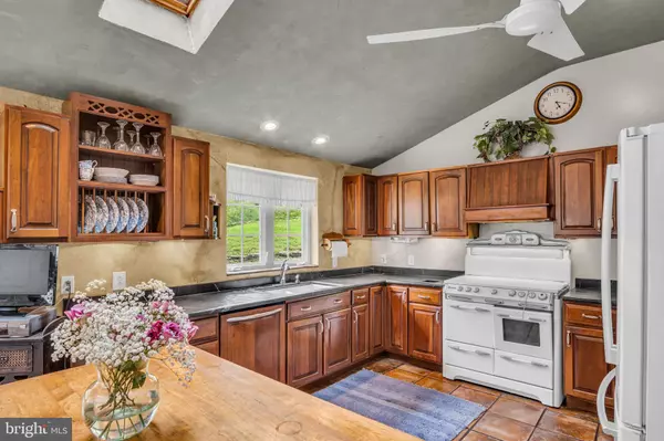 Harrisburg, PA 17112,7556 FISHING CREEK VALLEY RD