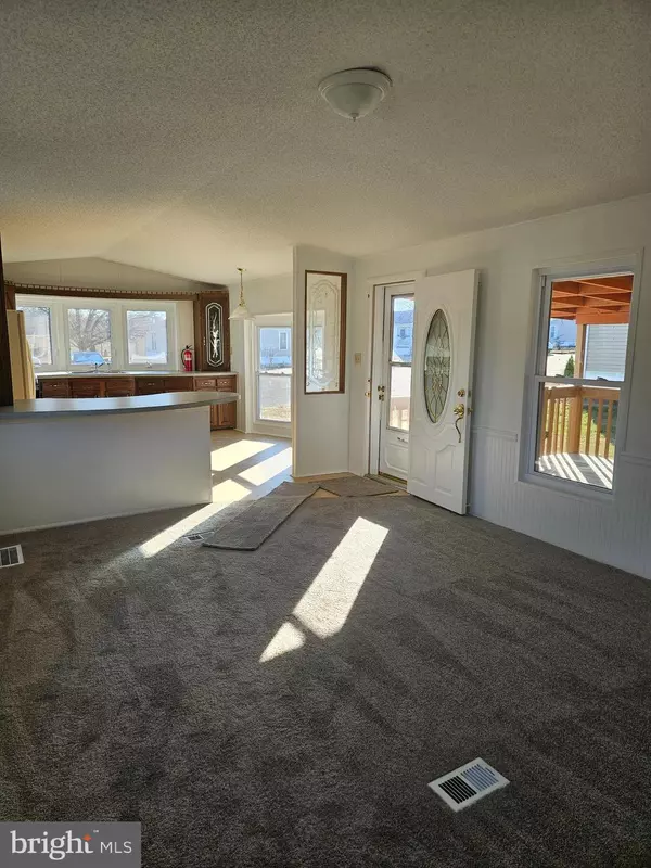 Mullica Hill, NJ 08062,919 BLACKBERRY DR