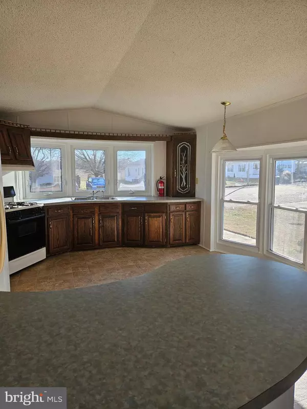 Mullica Hill, NJ 08062,919 BLACKBERRY DR
