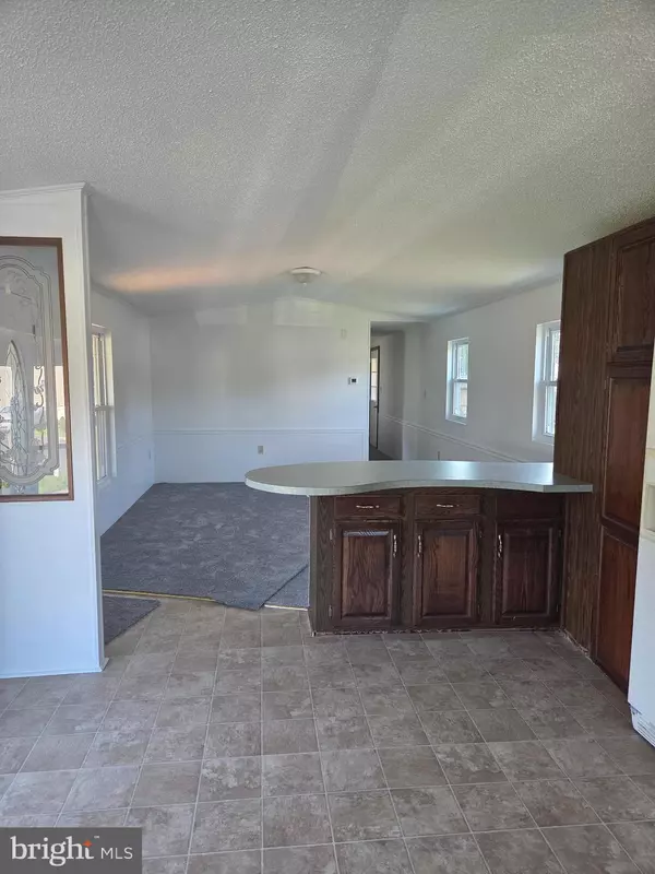 Mullica Hill, NJ 08062,919 BLACKBERRY DR