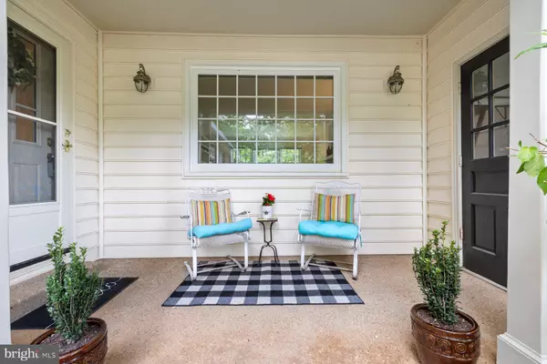 Mclean, VA 22102,7710 HUNTMASTER LN