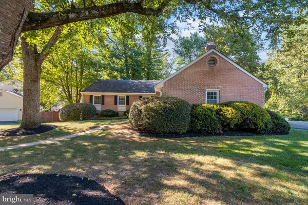 Mclean, VA 22102,7710 HUNTMASTER LN