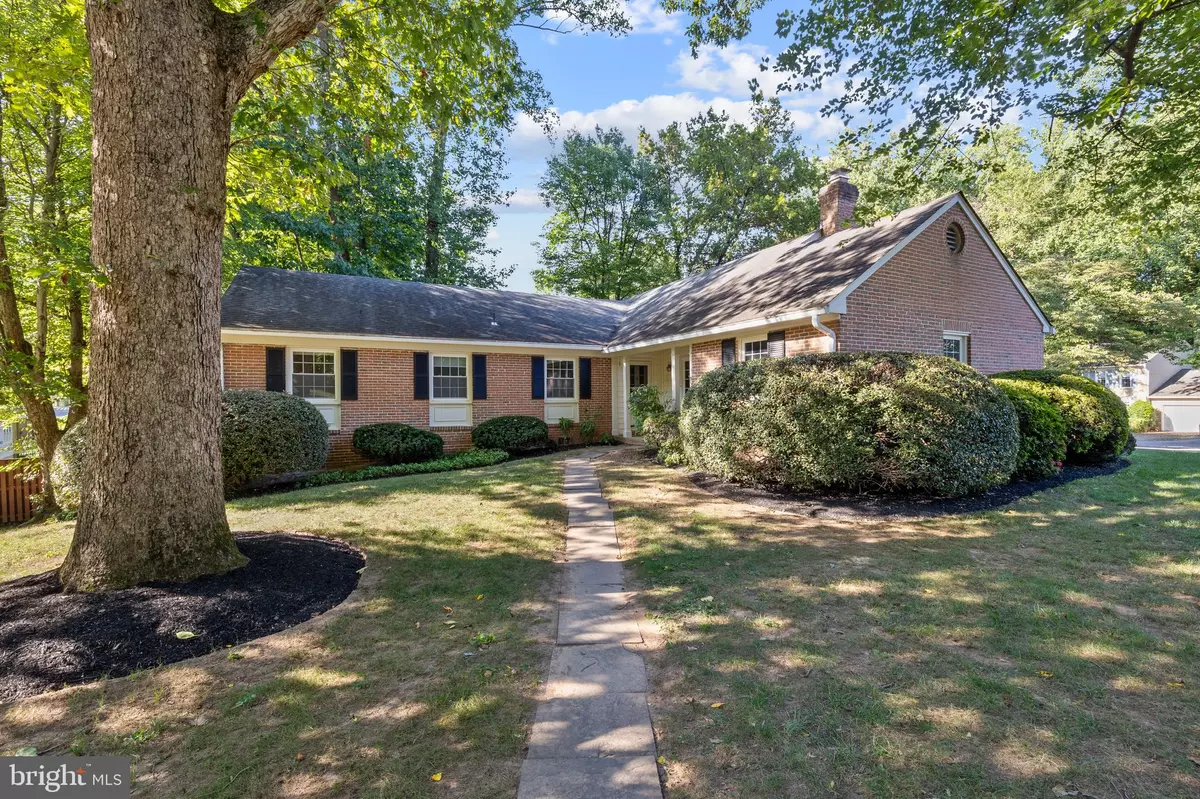 Mclean, VA 22102,7710 HUNTMASTER LN