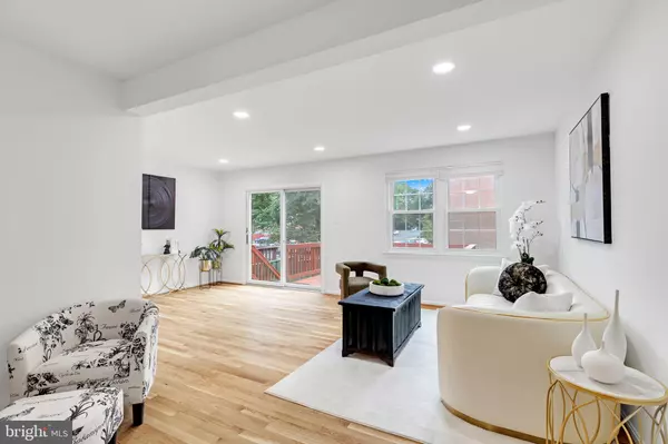 Falls Church, VA 22043,7805 TREVINO LN