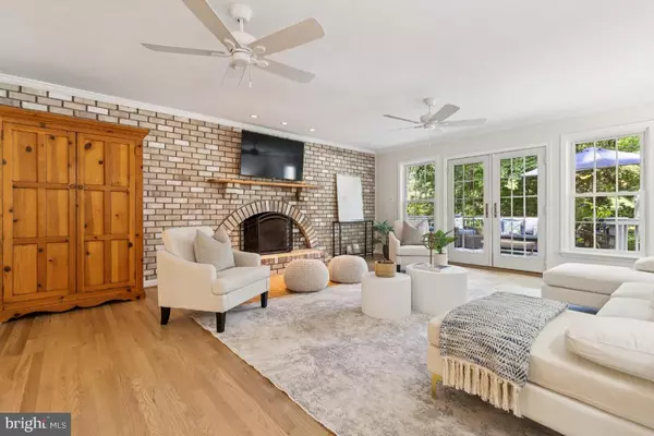 Fairfax, VA 22030,5020 PHEASANT RIDGE RD