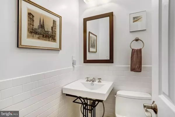 Washington, DC 20009,1430 SWANN NW