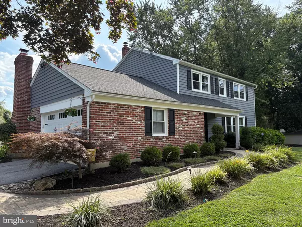 1093 FOREST RD, West Chester, PA 19382