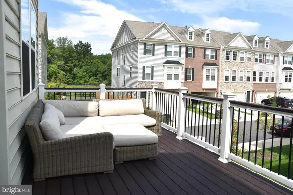 Chantilly, VA 20152,42216 DEAN CHAPEL SQ