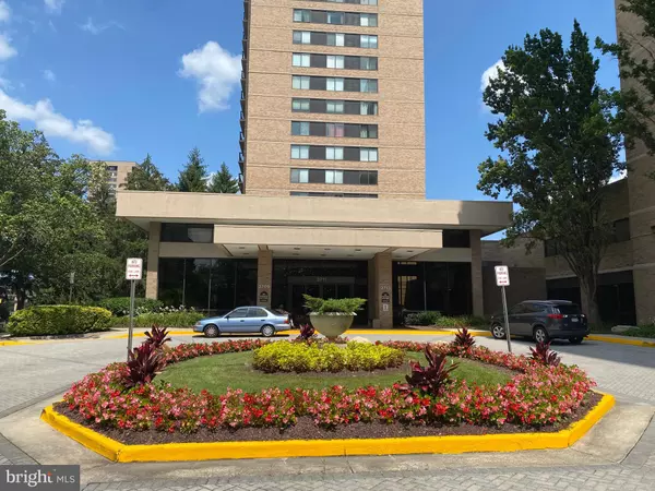 3713 S GEORGE MASON DR #407W, Falls Church, VA 22041