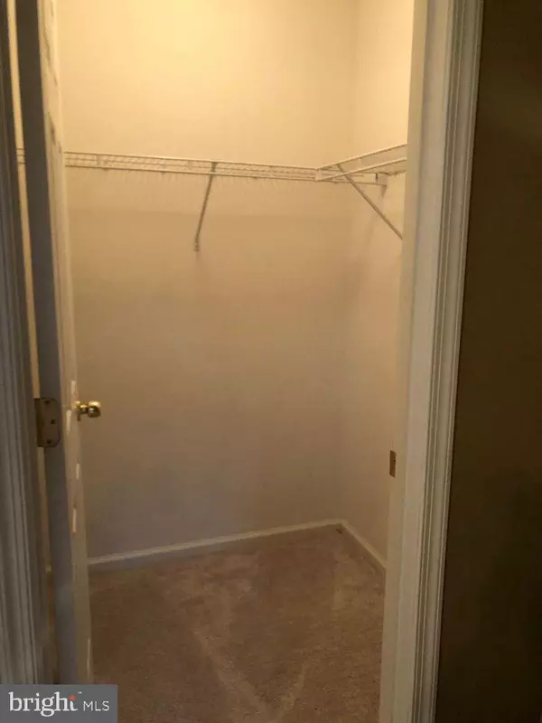 Sicklerville, NJ 08081,61 TAILOR LN