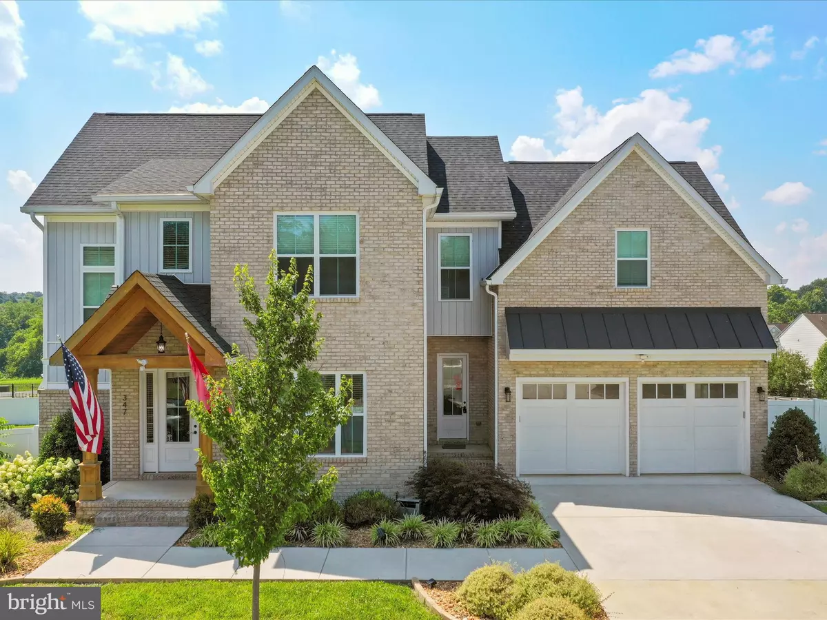 Kearneysville, WV 25430,347 MOON STONE DR