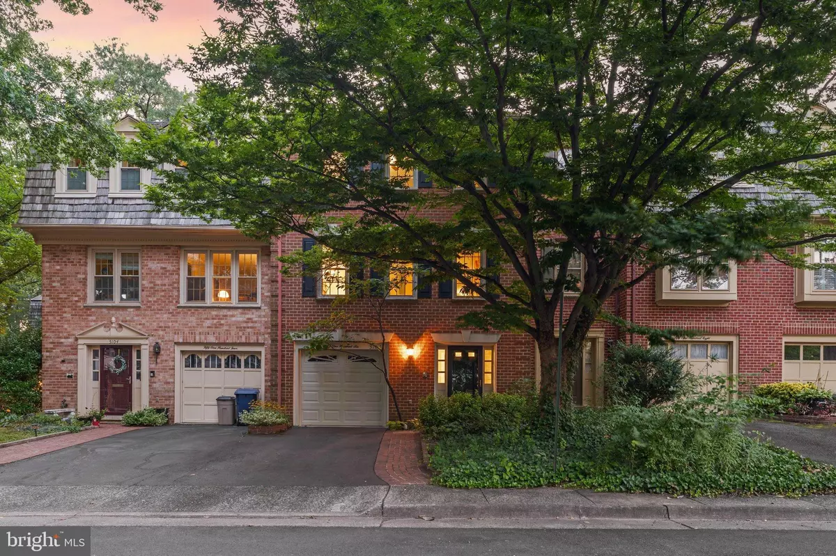 Alexandria, VA 22311,5106 HERITAGE LN