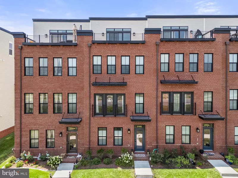 23156 HORSESHOE TRAIL SQ, Ashburn, VA 20148