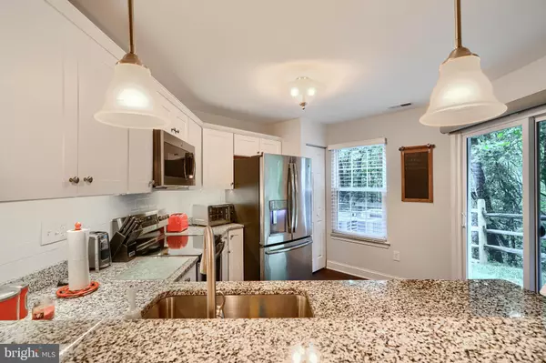 Nottingham, MD 21236,40 SURREY LN #122