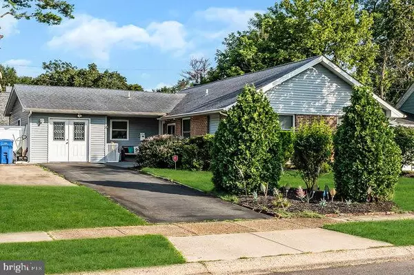 14 BUXMONT LN, Willingboro, NJ 08046