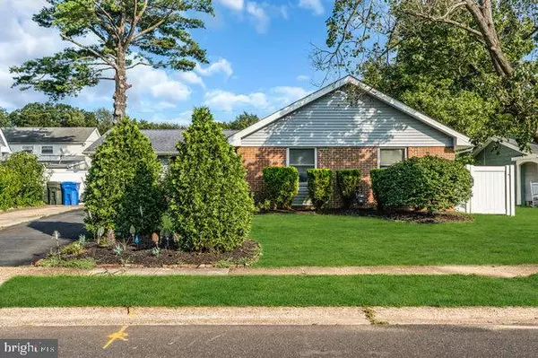 Willingboro, NJ 08046,14 BUXMONT LN