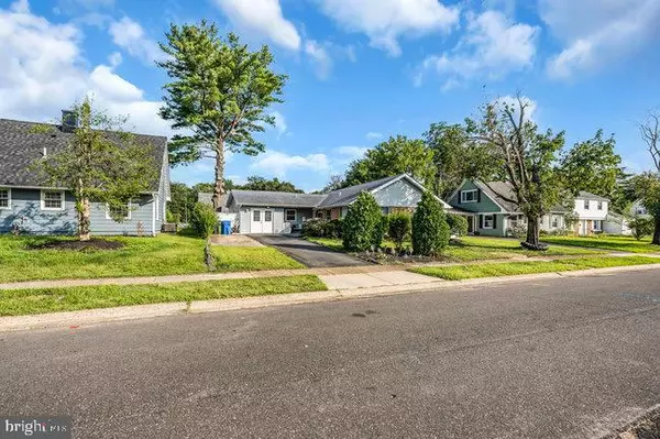 Willingboro, NJ 08046,14 BUXMONT LN