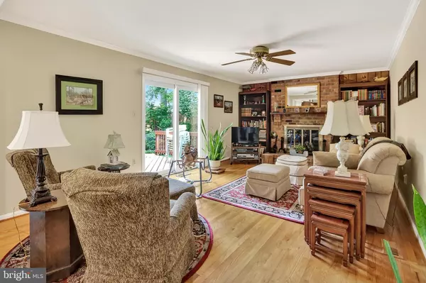 Springfield, VA 22152,8128 VIOLA ST