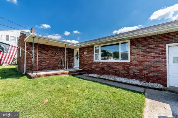 Gibbstown, NJ 08027,88 MEMORIAL AVE
