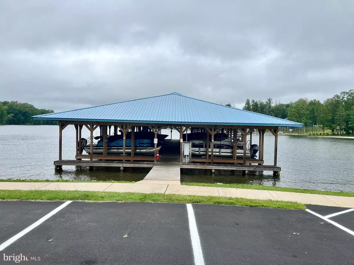 Mineral, VA 23117,647 FAIRVIEW DR