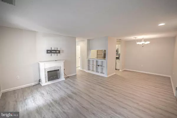 Ashburn, VA 20147,20979 TIMBER RIDGE TER #104