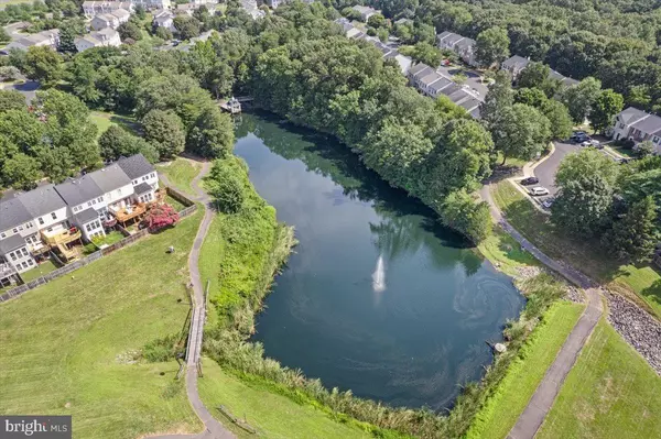 Centreville, VA 20121,14319 FLOMATION CT