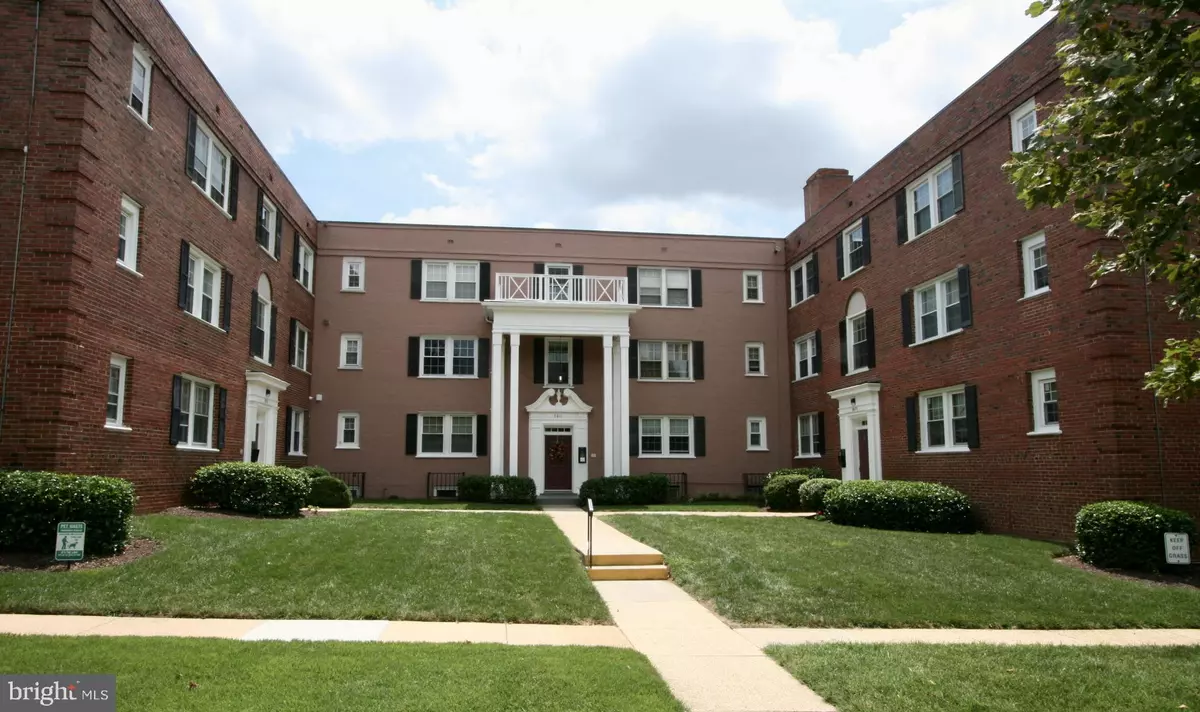 Washington, DC 20020,3811 V ST SE #101
