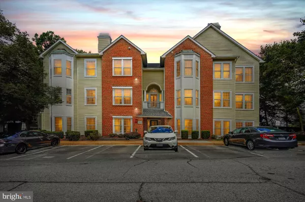 4138 FOUNTAINSIDE LN #A302, Fairfax, VA 22030