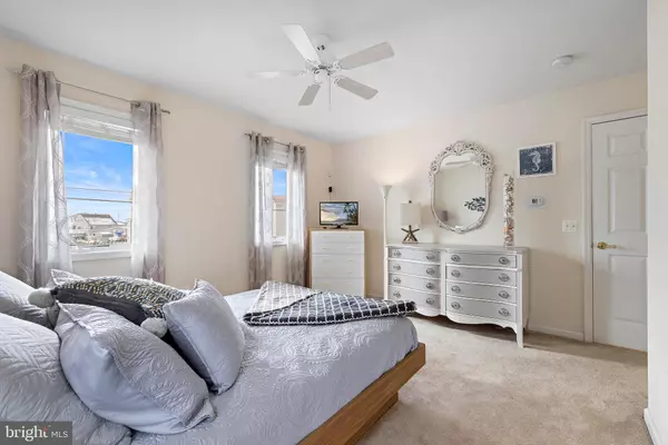 Manahawkin, NJ 08050,105 HARRY DR