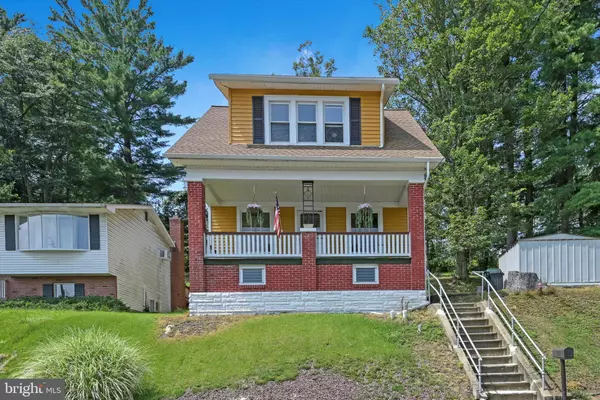 189 WATER ST, New Philadelphia, PA 17959