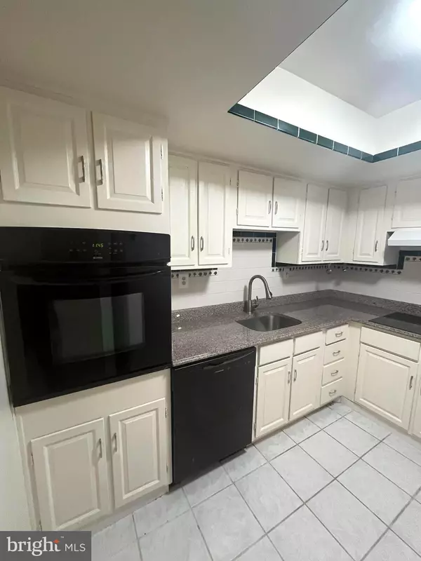 Columbia, MD 21044,5531 WOODENHAWK CIR