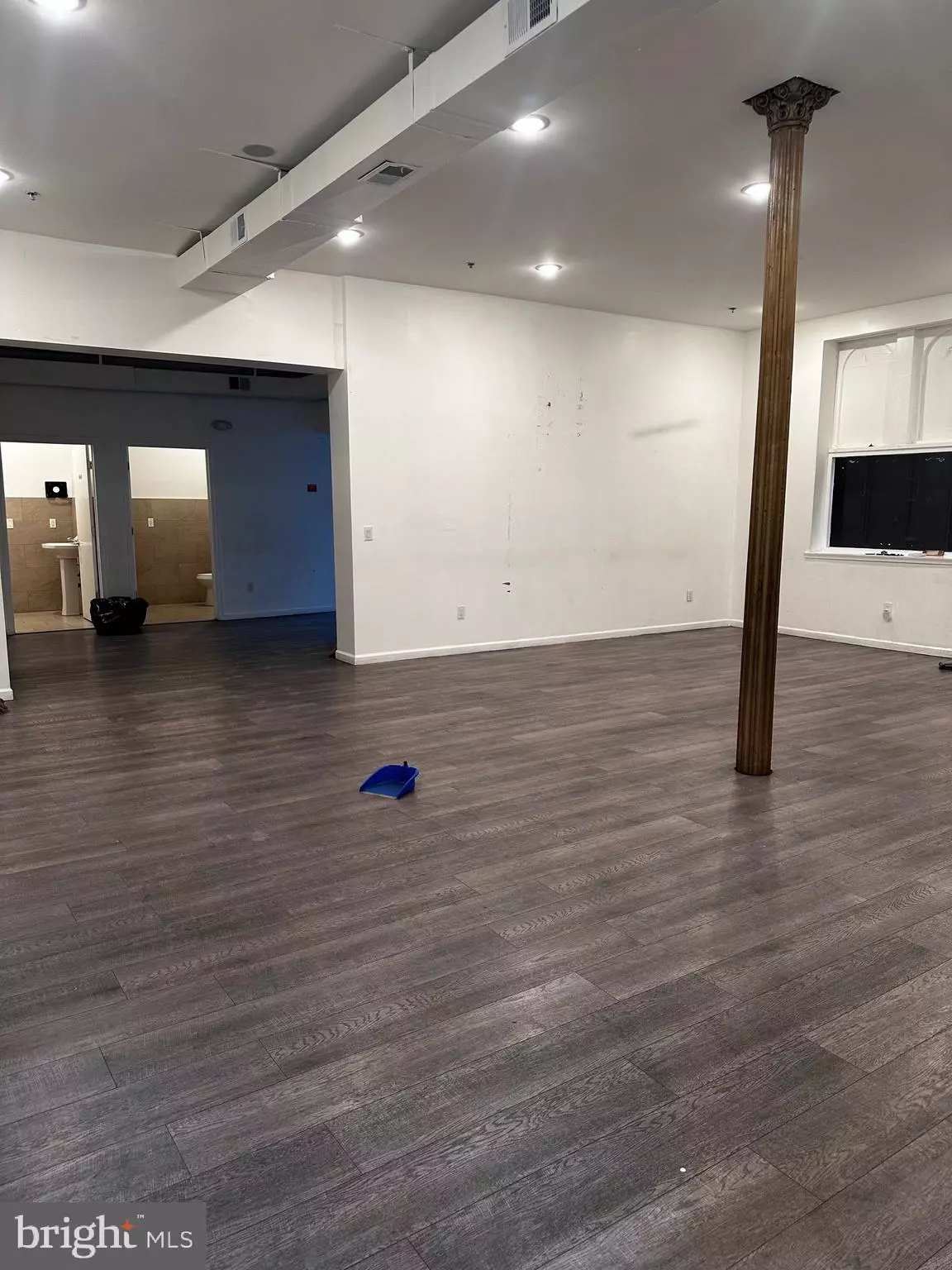 Philadelphia, PA 19122,401-3 W NORRIS ST