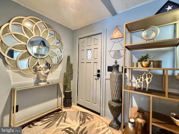 Williamstown, NJ 08094,347 ORANGE LN