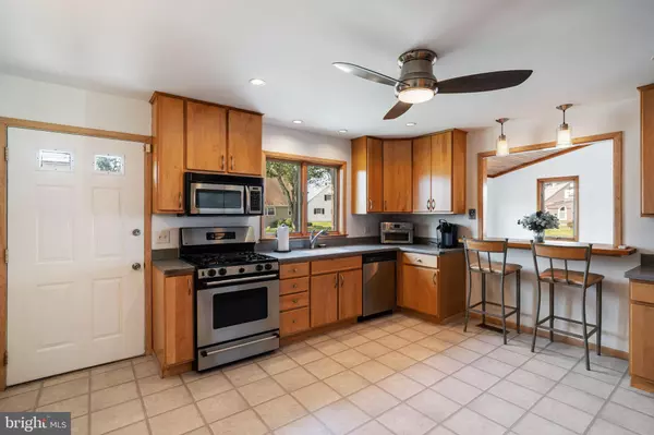 Hamilton, NJ 08690,16 ALBEMARLE RD