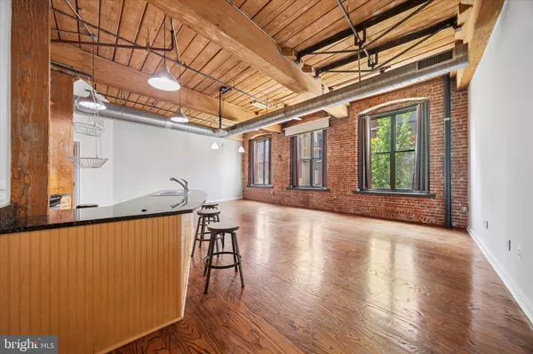 Philadelphia, PA 19123,1147-53 N 4TH ST #2E