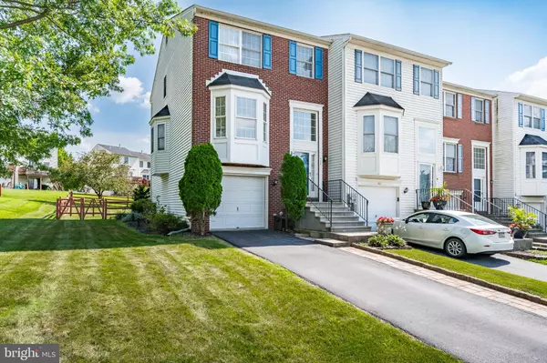 400 S OAK ST, Freemansburg, PA 18017