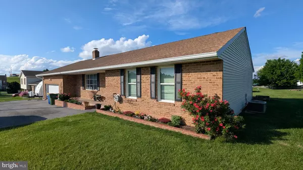 2512 BALTIMORE PIKE, Hanover, PA 17331