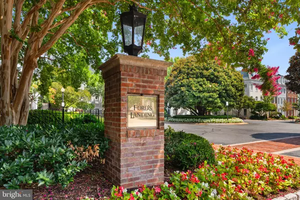 Alexandria, VA 22314,602 FORDS LANDING WAY