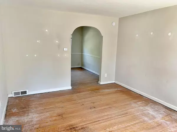 Oaklyn, NJ 08107,228 POWELTON AVE
