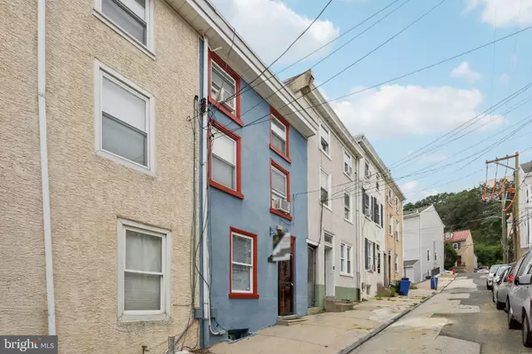 Philadelphia, PA 19127,186 CONARROE ST