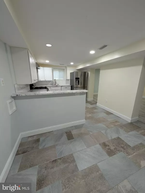 Silver Spring, MD 20902,2410 DARROW ST
