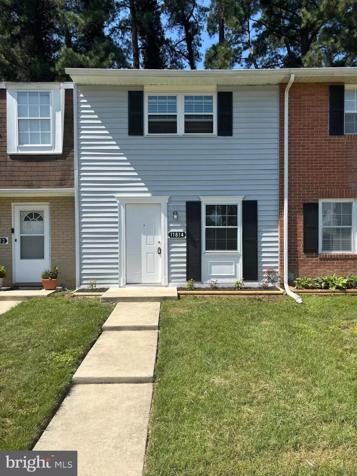 Waldorf, MD 20601,11814 OAK MANOR DR #54