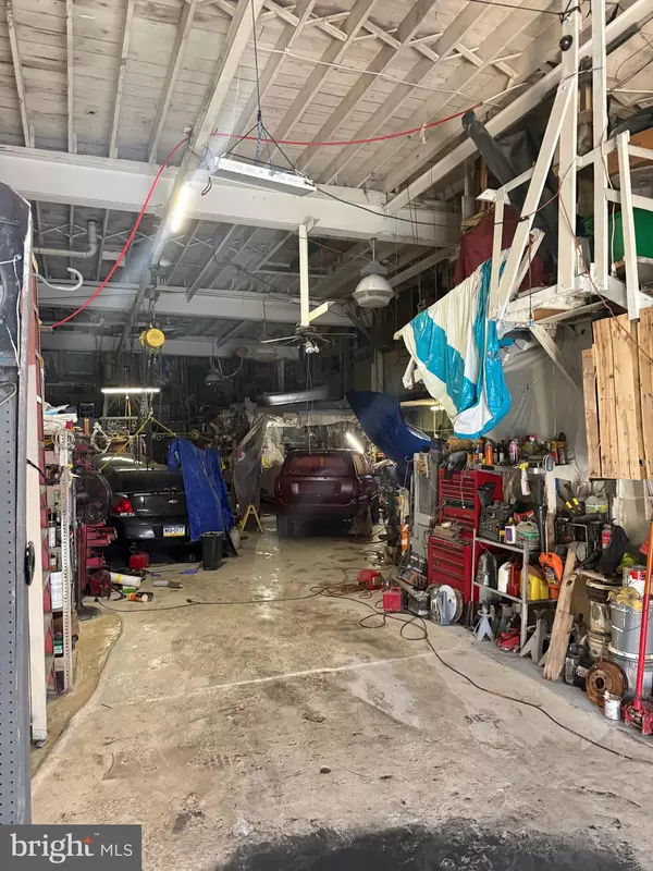 Philadelphia, PA 19134,2039-41 E WILLARD ST