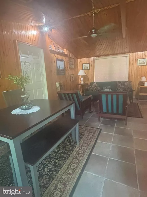 Elkton, MD 21921,379 RIVER RD #A