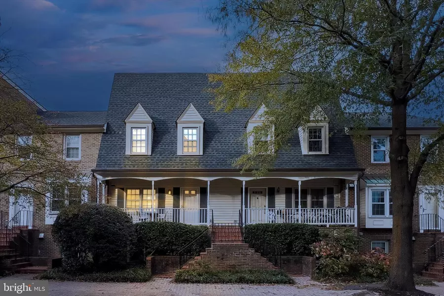 4207 11TH ST N #1, Arlington, VA 22201