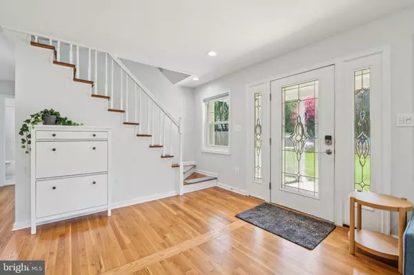 Falls Church, VA 22043,2013 MAYNARD DR