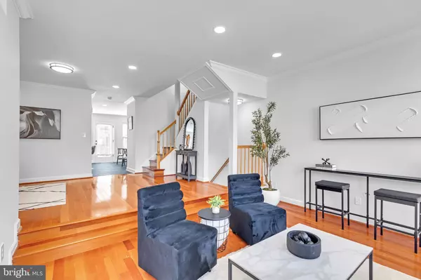 Herndon, VA 20171,2506 JAMES MONROE CIR