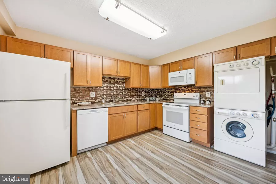 15115 INTERLACHEN DR #3-626, Silver Spring, MD 20906