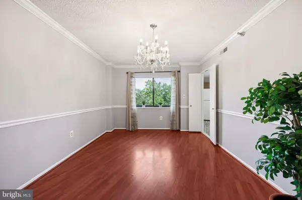 Silver Spring, MD 20906,15115 INTERLACHEN DR #3-626