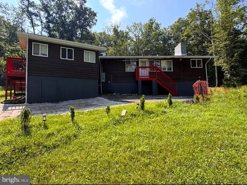 6856 HOWELLSVILLE RD, Boyce, VA 22620